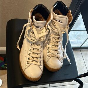 DSQUARED2  White High-Top Sneakers. Brand new never worn
